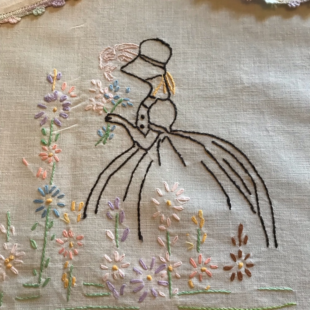 Dresser scarf and 2 misc toppers